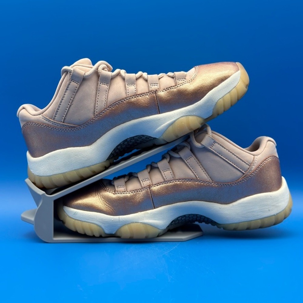 Air Jordan 11 Retro Womens "Rose Gold" Sail/Metallic Bronze AH7860-105 Size 8.5W - Picture 2 of 11